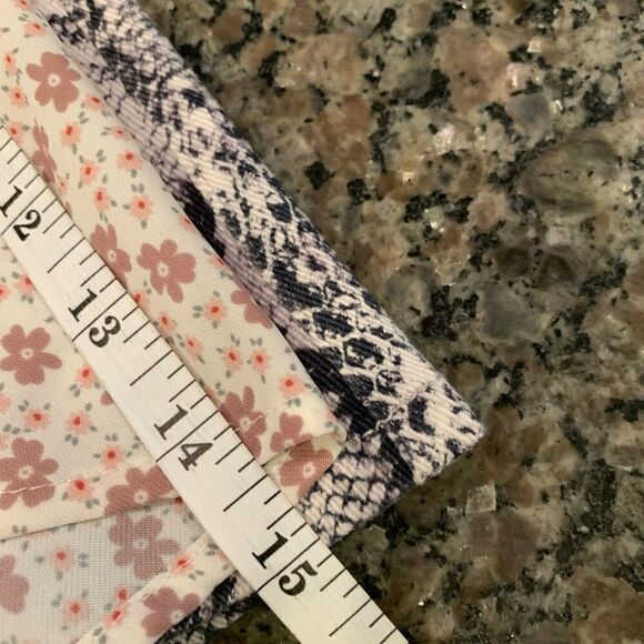 Altar’d State mini skirts. Lot of 2. Size: XS. - Picture 8 of 9